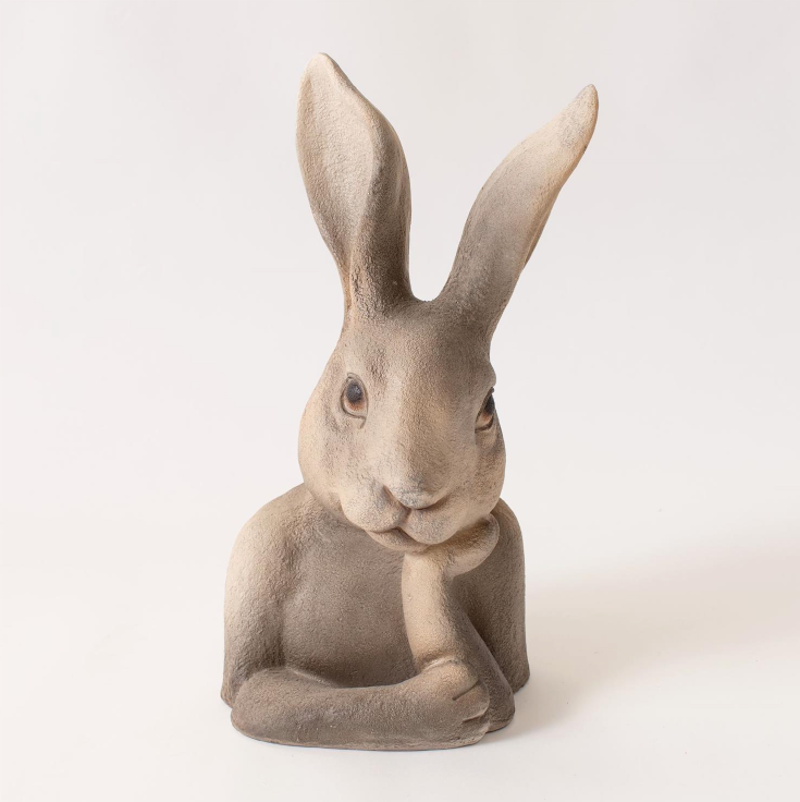 *Estatua de conejo