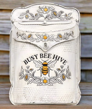 *Buzón de correos de metal desgastado Busy Bee Hive